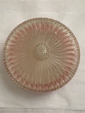 Vtg. Celebrity Dusting Powder pink Crystal Cut lucite/acrylic Starburst pattern